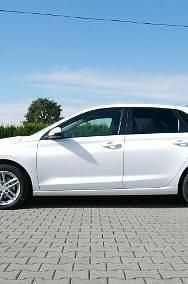 Używany Hyundai i30 100 KM (73 kW) 2017 Biały Hatchback