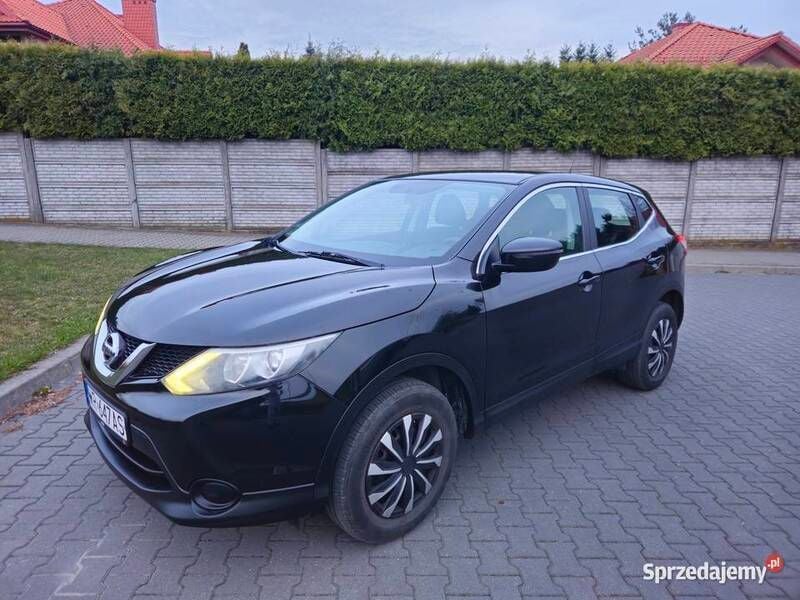 Używany Nissan Qashqai Visia 2015 Czarny SUV
