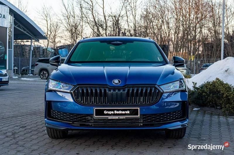 Nowe Skoda Superb SportLine 2026 Niebieski Kombi