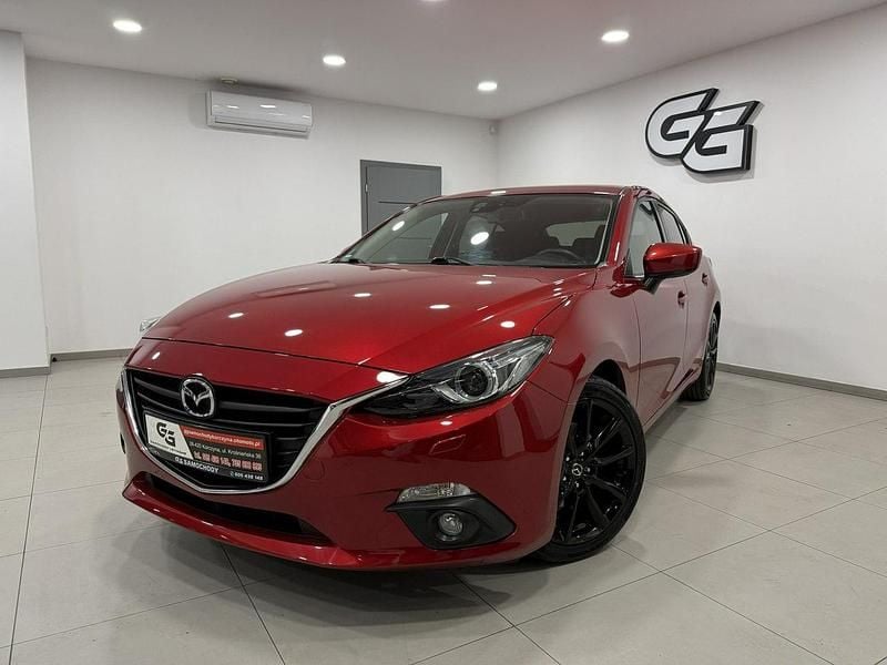 Używany Mazda 3 Nakama 120 KM (88 kW) 2016 Czerwony (metalik) Hatchback