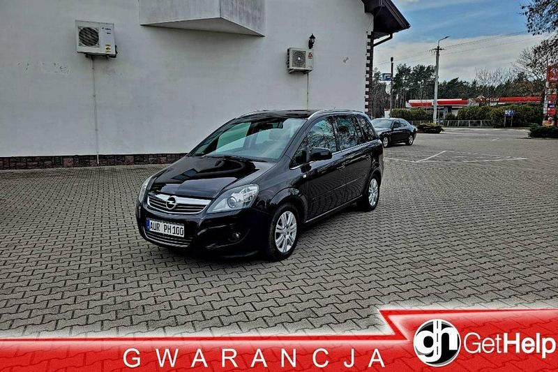 Czarny (metalik) Używany 2010 Opel Zafira Minivan | 18 900 zł (Uczciwa cena) - Obraz 1/4