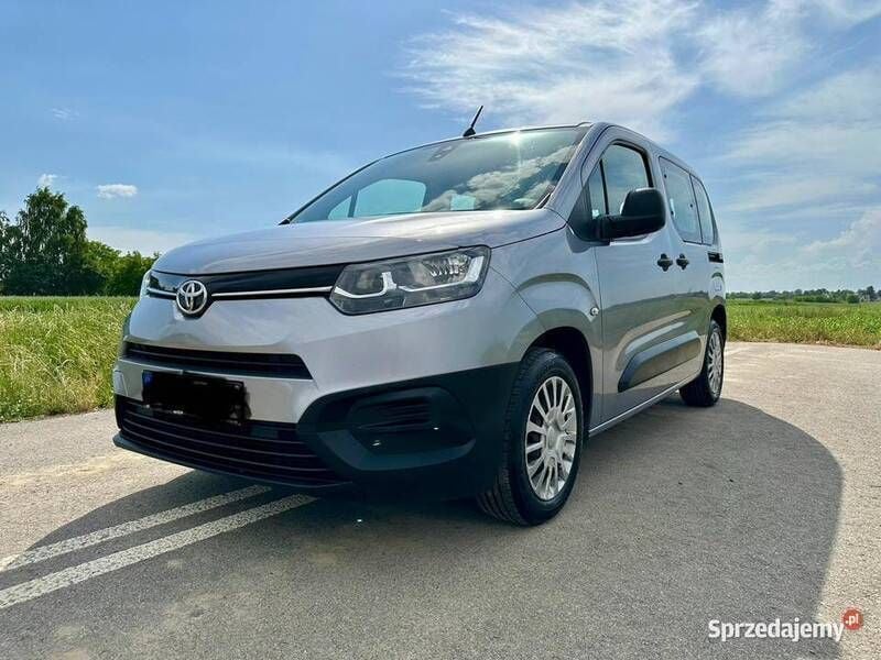 Szary Używany 2020 Toyota Proace Van | 39 800 zł (Dobra cena) - Obraz 1/4