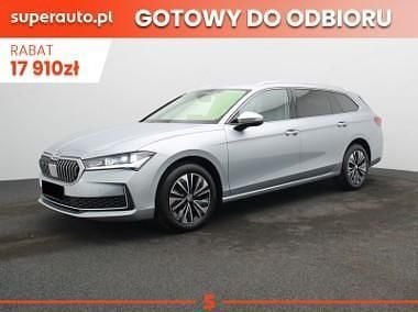 Srebrny Nowe 2025 Skoda Superb Kombi | 189 890 zł - Obraz 1/4