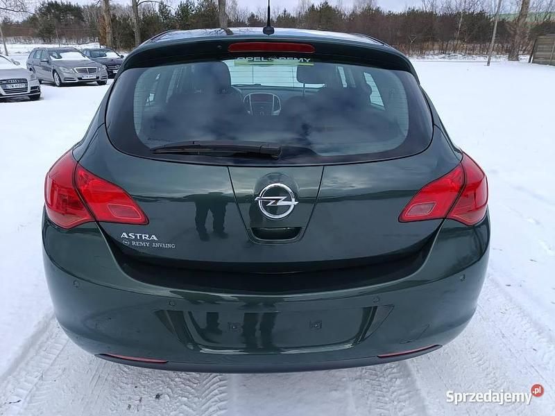 Używany Opel Astra 2010 Zielony Hatchback