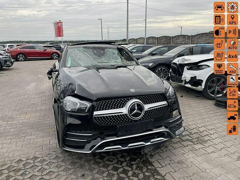 Czarny Używany 2022 Mercedes GLE400 Coupe | 98 900 zł - Obraz 1/4