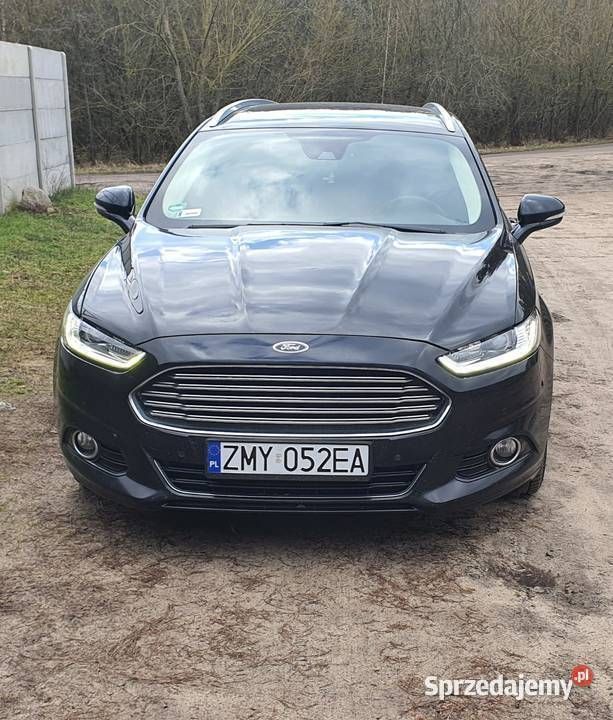 Czarny Używany 2016 Ford Mondeo Titanium Kombi | 43 500 zł (Uczciwa cena) - Obraz 1/4