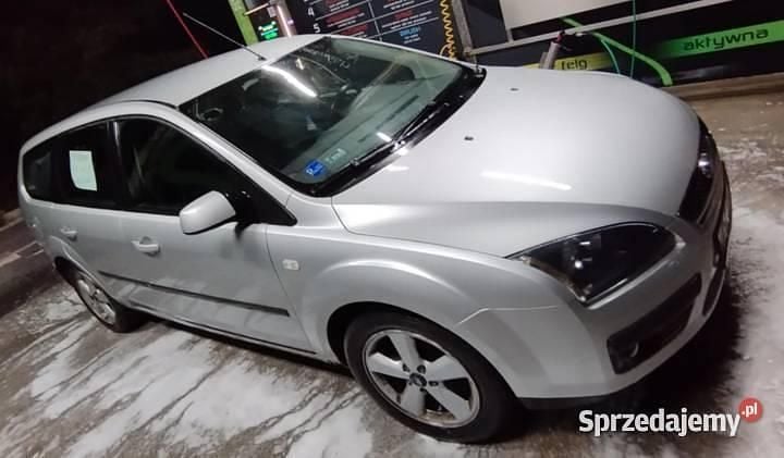 Srebrny Używany 2007 Ford Focus Kombi | 3800 zł (Dobra cena) - Obraz 1/4