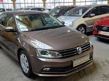 Brązowy Używany 2015 VW Jetta Sedan/Limuzyna | 35 900 zł (Uczciwa cena) - Obraz 1/3