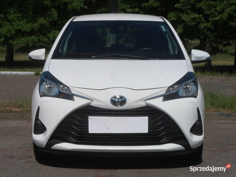 Biały Używany 2018 Toyota Yaris Hatchback | 41 999 zł (Super Cena) - Obraz 1/4