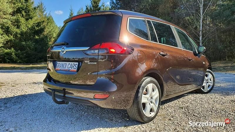 Używany Opel Zafira 140 KM (102 kW) 2012 Brązowy Minivan
