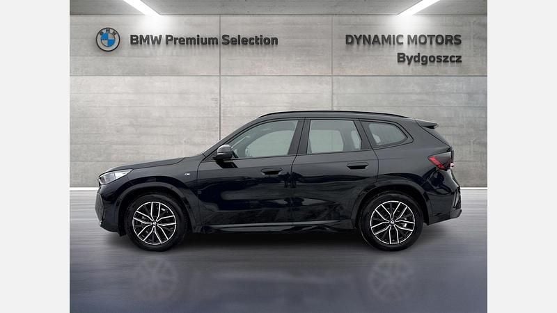 Używany BMW X1 Luxury Line 136 KM (100 kW) 2025 Czarny szafir metalizowany SUV