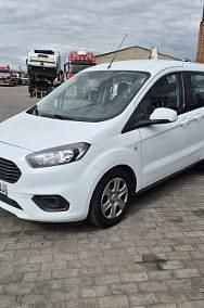 Używany Ford Tourneo Courier 101 KM (74 kW) 2018 Biały Minivan