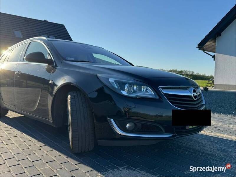 Czarny Używany 2017 Opel Insignia Kombi | 45 900 zł (Uczciwa cena) - Obraz 1/4