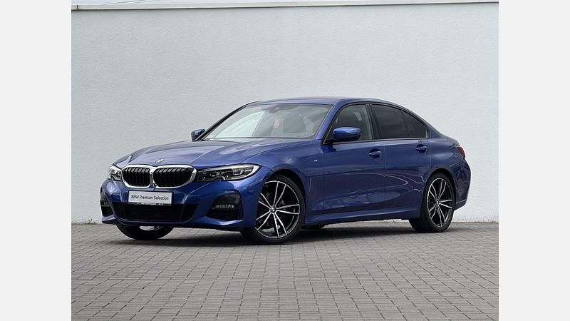 Portimao blue metallic metalizowany Używany 2022 BMW 320 Shadowline Sedan/Limuzyna | 157 900 zł (Uczciwa cena) - Obraz 1/3