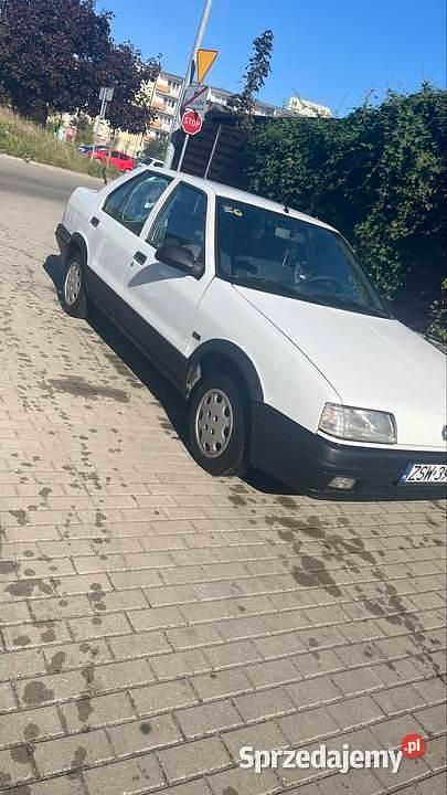 Biały Używany 1991 Renault 19 Sedan/Limuzyna | 2500 zł - Obraz 1/4