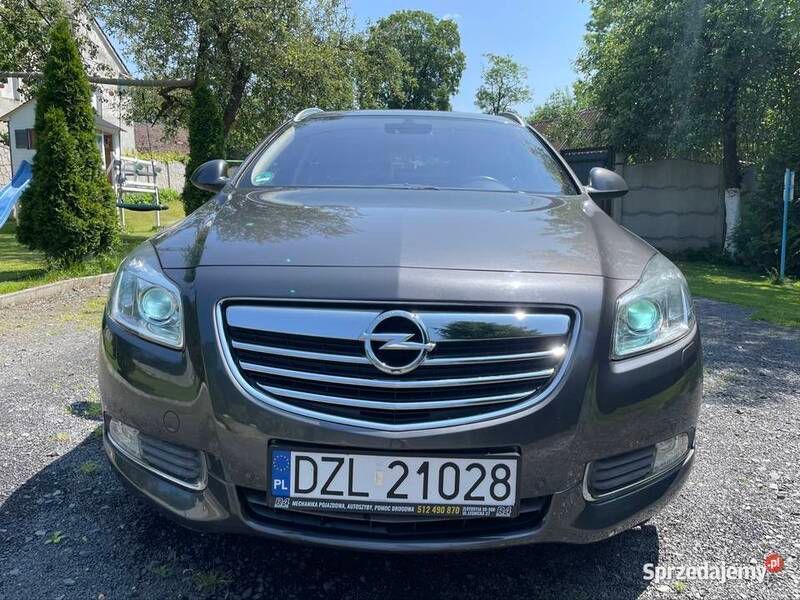 Szary Używany 2010 Opel Insignia OPC Kombi | 25 900 zł (Uczciwa cena) - Obraz 1/4