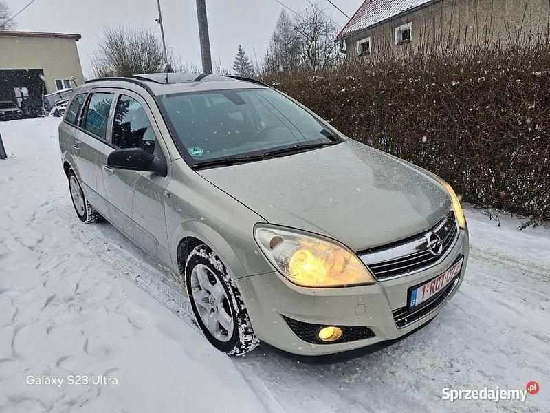 Używany Opel Astra Sport 120 KM (88 kW) 2007 Kombi