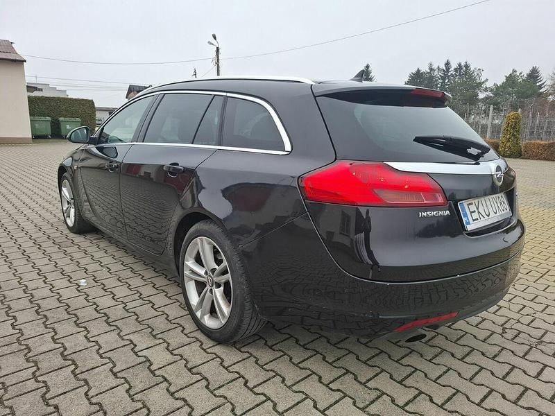 Używany Opel Insignia 2009 Czarny Kombi
