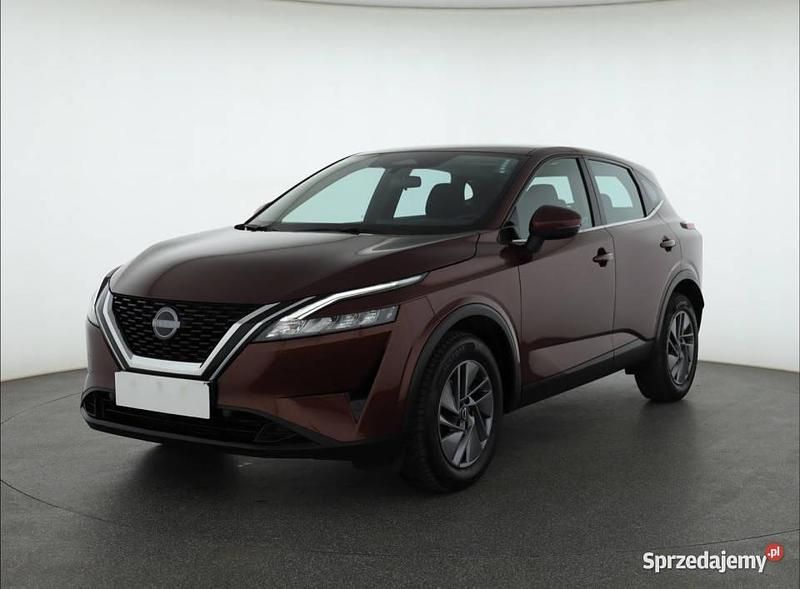 Używany Nissan Qashqai 2022 Bordowy SUV