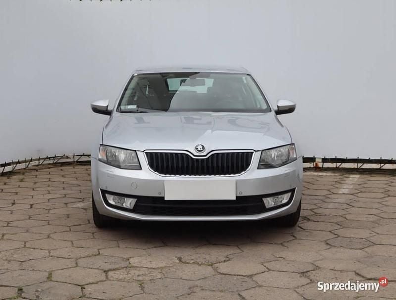 Srebrny Używany 2014 Skoda Octavia Hatchback | 36 999 zł (Uczciwa cena) - Obraz 1/4