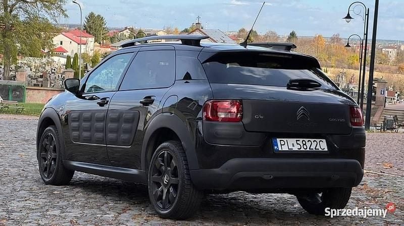 Używany Citroën C4 2016 Czarny Sedan/Limuzyna