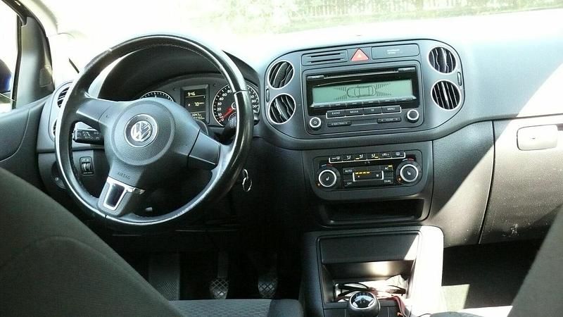 Używany VW Golf VI 2010 Niebieski Hatchback
