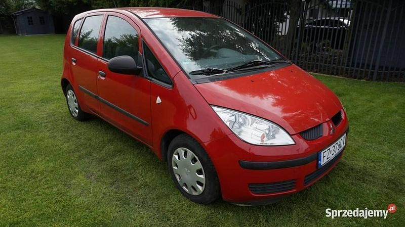 Używany Mitsubishi Colt 75 KM (55 kW) 2007 Czerwony Hatchback