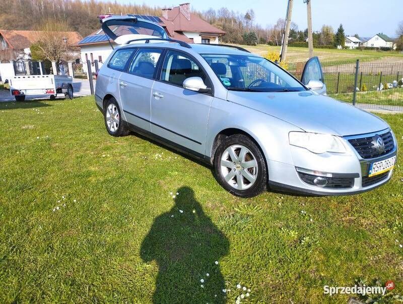 Srebrny Używany 2007 VW Passat Sedan/Limuzyna | 14 900 zł (Uczciwa cena) - Obraz 1/4