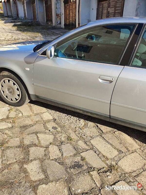 Używany Audi A6 1998 Srebrny Sedan/Limuzyna