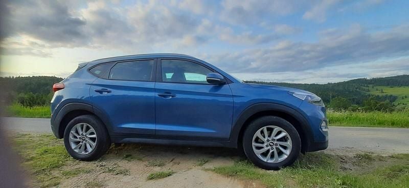 Inny kolor Używany 2015 Hyundai Tucson Intro Edition SUV | 62 000 zł (Dość drogi) - Obraz 1/4