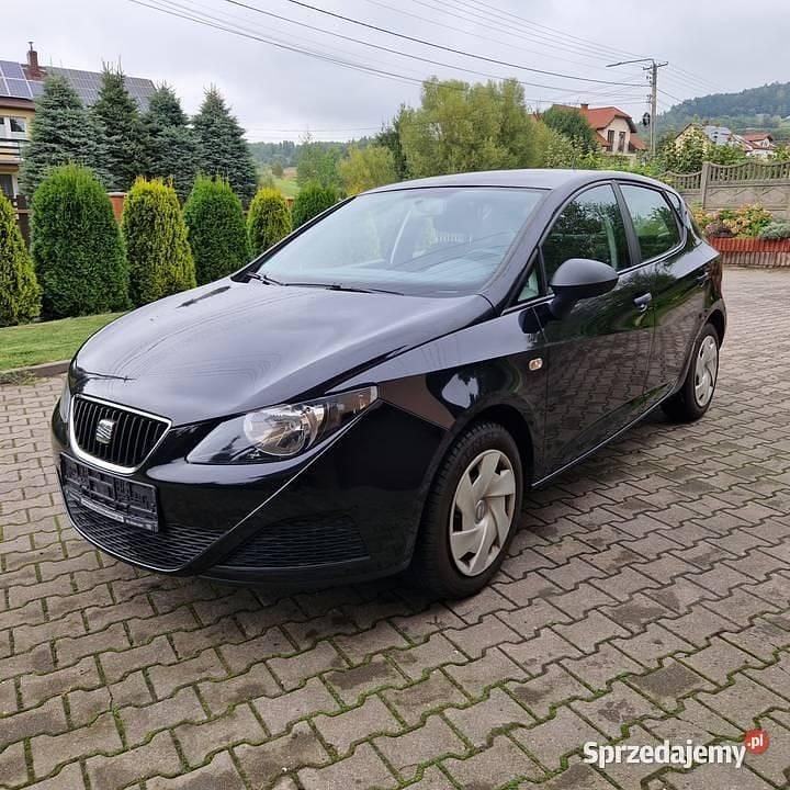 Czarny Używany 2011 Seat Ibiza Hatchback | 15 500 zł (Uczciwa cena) - Obraz 1/4