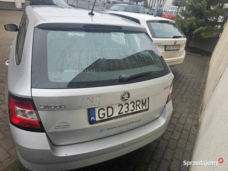 Używany Skoda Fabia 2015 Srebrny Hatchback