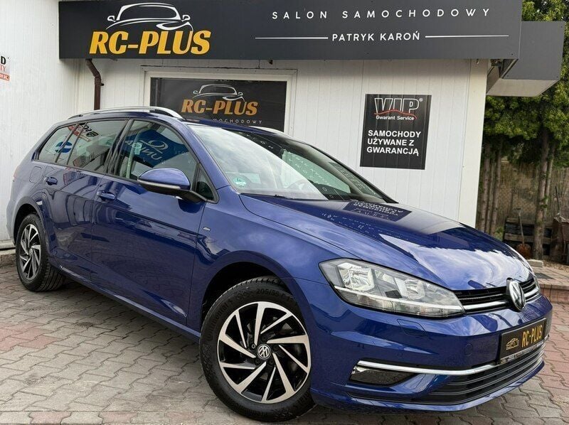 Niebieski (metalik) Używany 2018 VW Golf VII Kombi | 46 900 zł (Dobra cena) - Obraz 1/4
