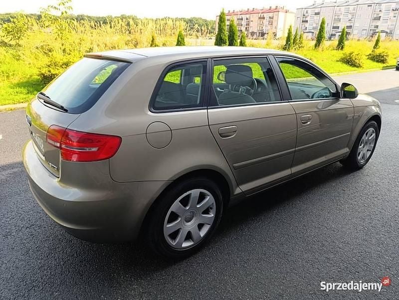 Brązowy Używany 2009 Audi A3 Sportback Hatchback | 26 900 zł (Uczciwa cena) - Obraz 1/4