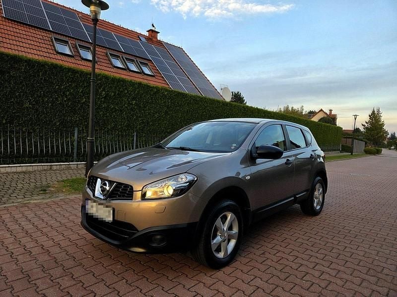 Brązowy (metalik) Używany 2013 Nissan Qashqai SUV | 29 900 zł (Super Cena) - Obraz 1/4