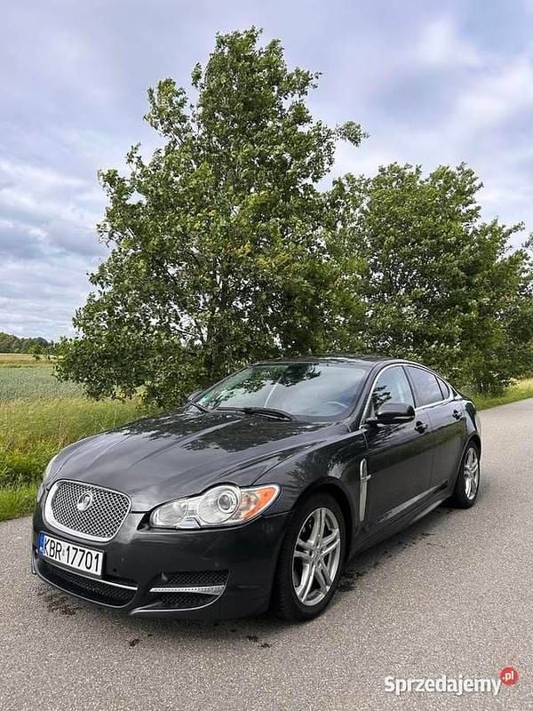Czarny Używany 2011 Jaguar XF Sedan/Limuzyna | 34 000 zł (Dość drogi) - Obraz 1/4