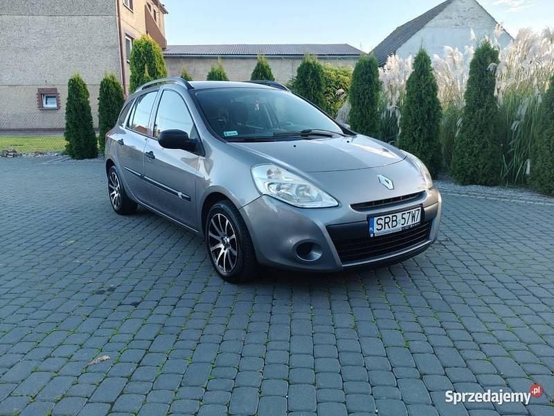 Szary Używany 2012 Renault Clio GrandTour Kombi | 8300 zł (Uczciwa cena) - Obraz 1/4