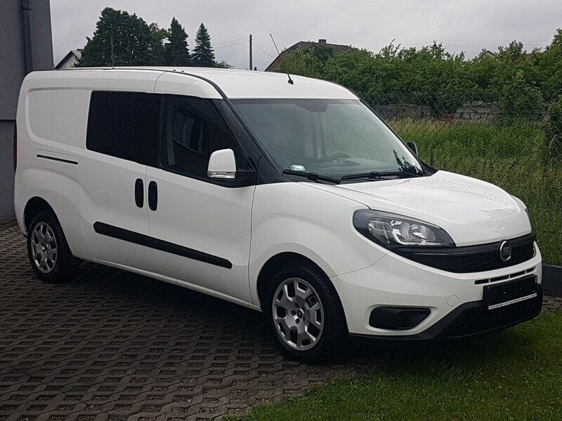 Biały Używany 2020 Fiat Doblò Minivan | 69 900 zł (Drogi) - Obraz 1/4