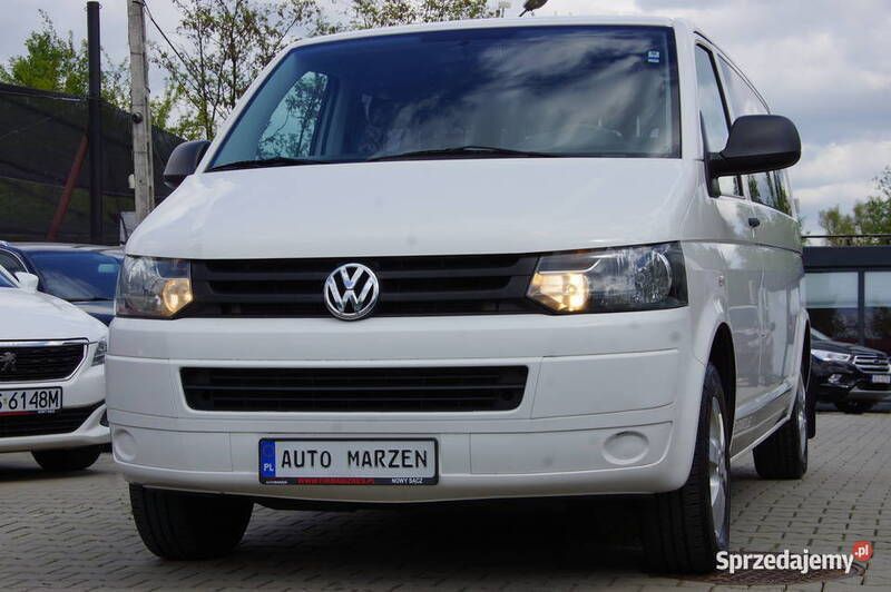 Biały Używany 2010 VW Caravelle Minivan | 59 700 zł (Uczciwa cena) - Obraz 1/4