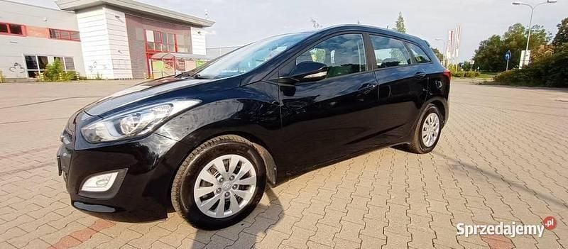 Czarny Używany 2017 Hyundai i30 Kombi | 36 900 zł (Dobra cena) - Obraz 1/4