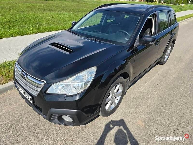 Czarny Używany 2012 Subaru Outback SUV | 33 000 zł - Obraz 1/4