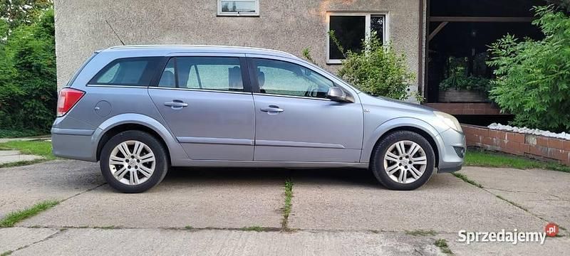 Niebieski Używany 2008 Opel Astra Kombi | 8000 zł (Dobra cena) - Obraz 1/4