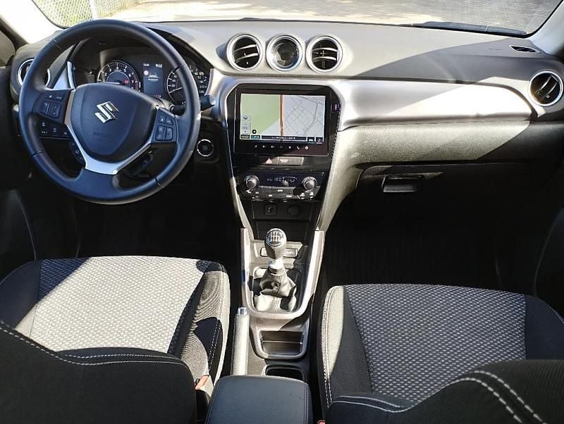 Używany Suzuki Vitara 2025 A9n savanna ivory SUV