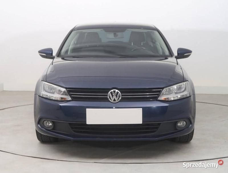Używany VW Jetta 2012 Niebieski Sedan/Limuzyna
