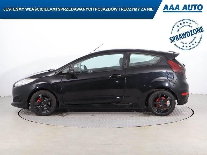 Używany Ford Fiesta 2013 Czarny Hatchback