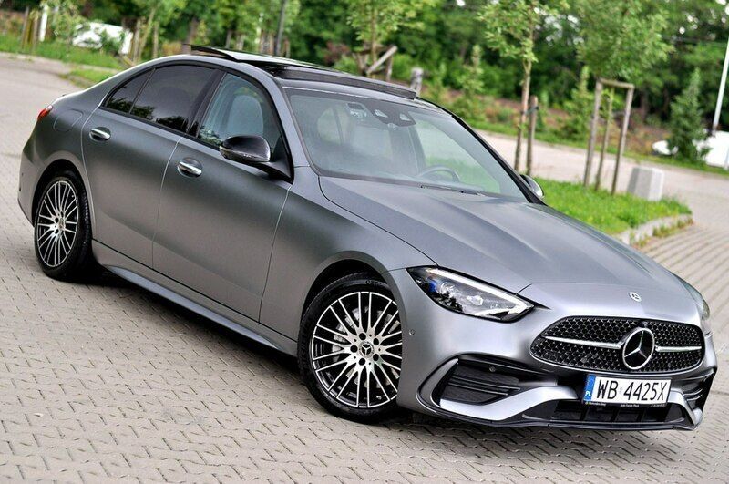 Szary (metalik) Używany 2022 Mercedes C300 Sedan/Limuzyna | 239 900 zł - Obraz 1/4