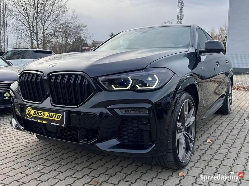 Używany BMW X6 M50 400 KM (294 kW) 2020 Czarny SUV
