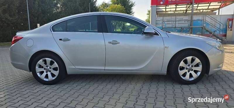 Srebrny Używany 2011 Opel Insignia Sedan/Limuzyna | 18 100 zł (Dobra cena) - Obraz 1/4