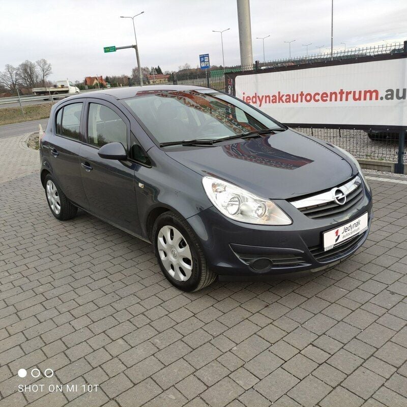 Grafitowy Używany 2008 Opel Corsa Hatchback | 13 800 zł (Drogi) - Obraz 1/4