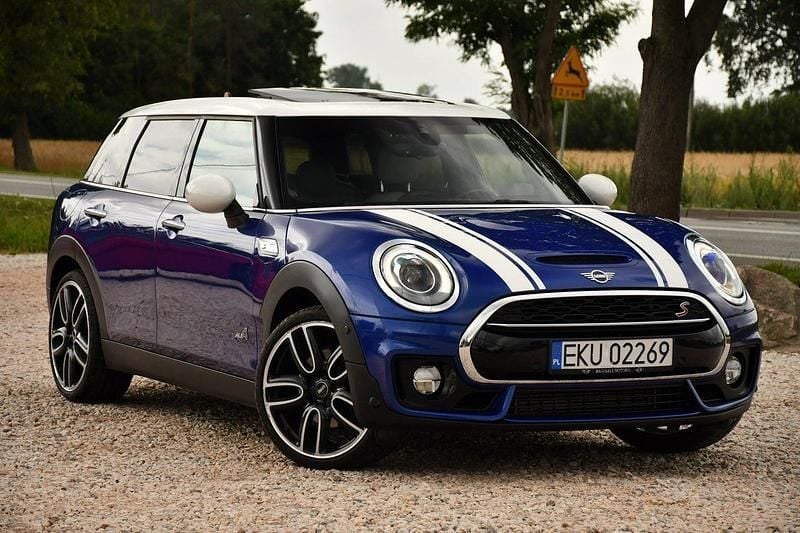 Używany Mini Clubman 190 KM (139 kW) 2018 Niebieski (metalik, perła) Kombi
